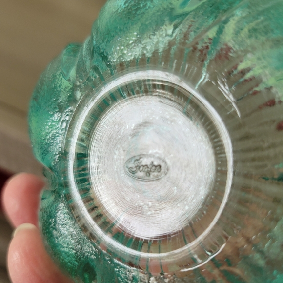 Fenton Iridescent Blue Lotus Glass Bowl Vintage - Picture 3 of 3